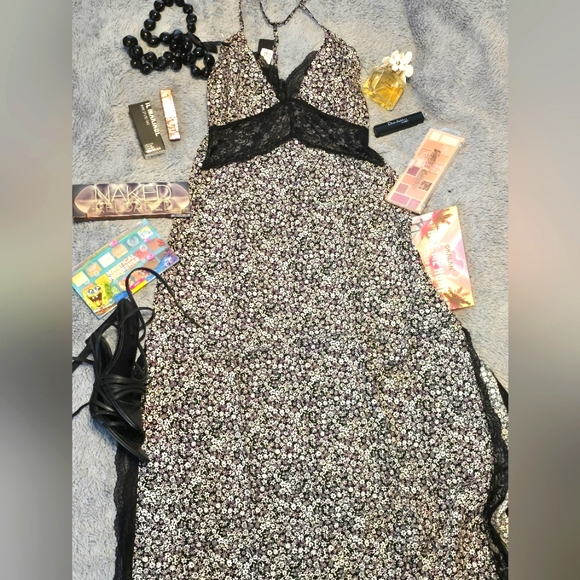 Beautiful dress for sunny and hot days 🫠 - Picture 6 of 6